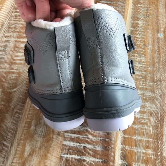 Cat & Jack girls snow boots - Picture 6 of 7